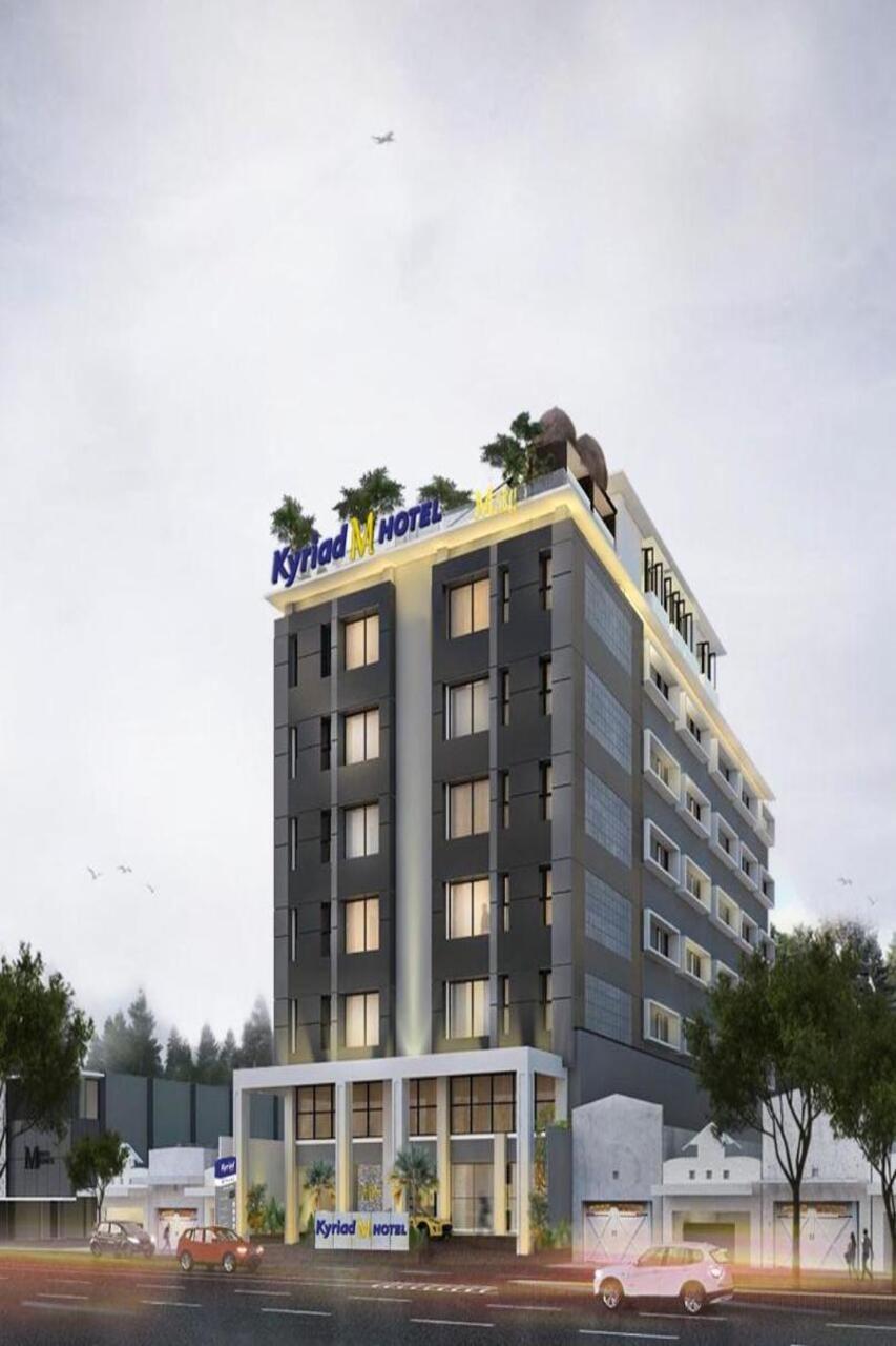 M Hotel Sorong Exterior foto